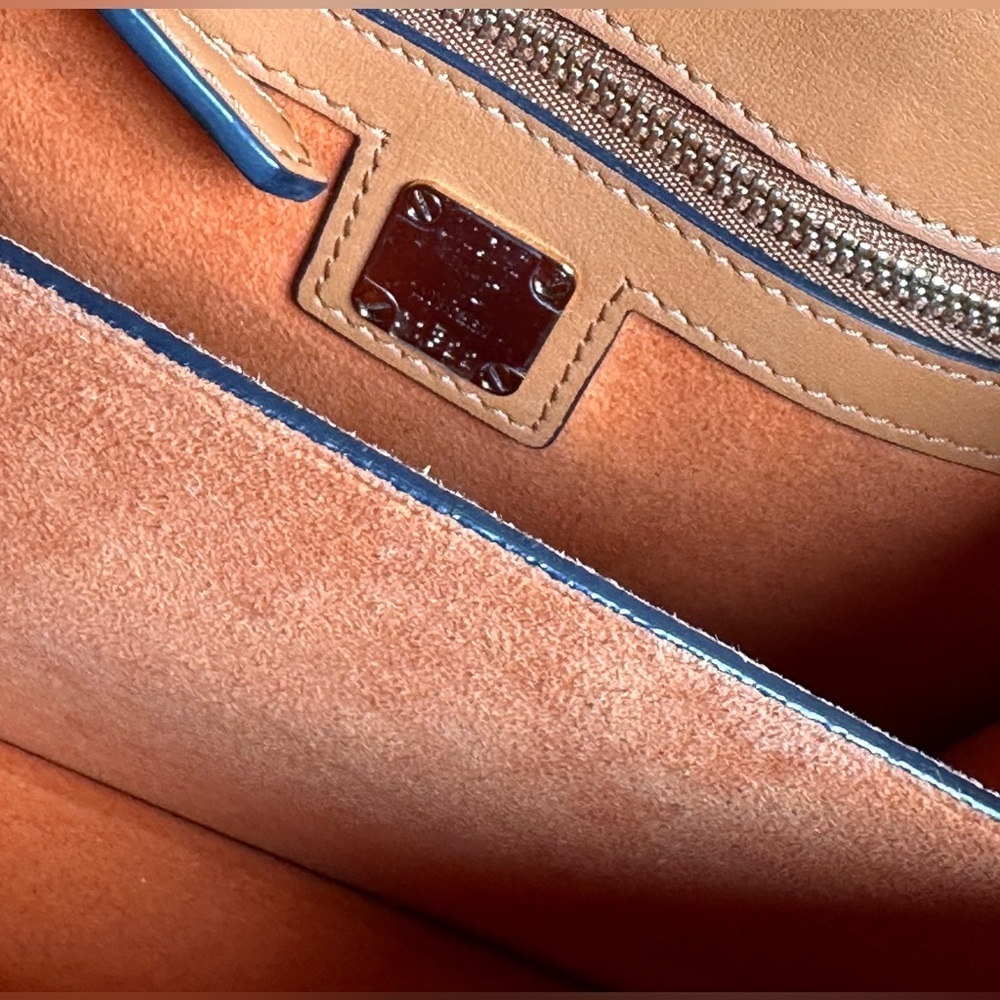 MCM PATRICIA SHOULDER BAG / CROSSBODY
HERITAGE COGNAC CANVAS - Picture 8 of 16